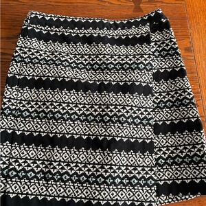LOFT Black and Cream Geometric Pencil Skirt